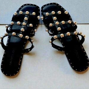 Sincerely Jules Ventura Black Slide Sandals Silver Ball Studs NWOT Sz 6.5